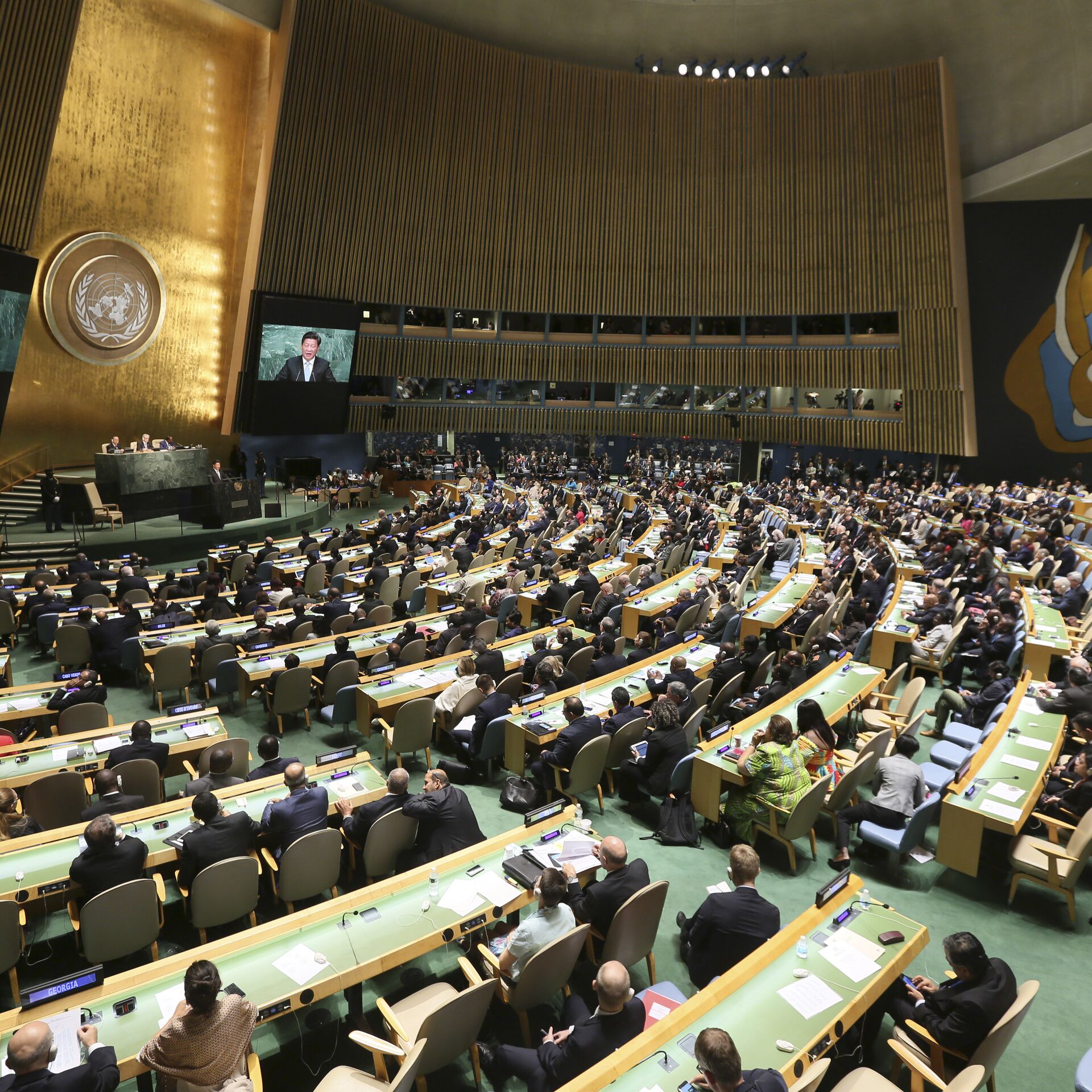 “太原老葛”直播间买金饰遭拒发 客服提出申请退款就赔一年土鸡蛋